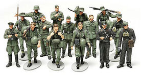 TAMIYA 32530 WWII GERMAN INFANTRY ON MANEUVERS 1/48