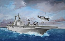 REVELL 05178 US NAVY ASSAULT CARRIER WASP CLASS 1/700