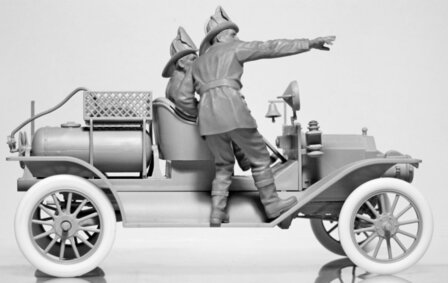 ICM 24006 AMERICAN FIRE TRUCK CREW (1910S) 1/24