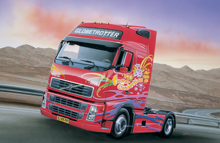 ITALERI 3821 VOLVO FH16 GLOBETROTTER XL 1/24