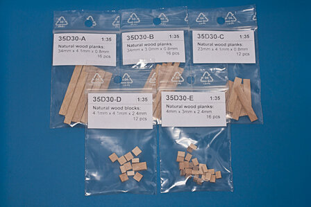 RB MODEL 35D30 HOUTEN PALLETS (VE 4) 1/35