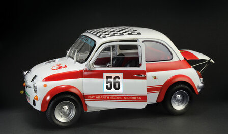 ITALERI 4705 FIAT ABARTH 695SS ASSETO CORSA 1/12