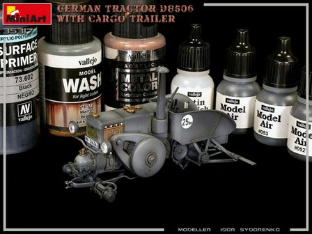MINIART 35317 GERMAN TRACTOR D8506 WITH CARGO TRAILER 1/35
