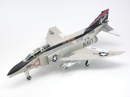 TAMIYA 61121 MCDONNELL DOUGLAS F-4B PHANTOM 2 1/48