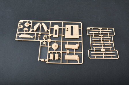 TRUMPETER 05550 GERMAN 8.8 CM PAK-43 WAFFENTRAGER 1/35