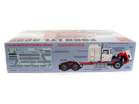 AMT AMT1238/08 FORD LTL 9000 TRACTOR 1/24