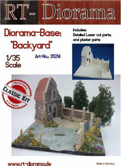 RT DIORAMA 35214 DIORAMA-BASE: &ldquo;BACKYARD&rdquo; 1/35