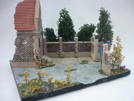 RT DIORAMA 35214 DIORAMA-BASE: &ldquo;BACKYARD&rdquo; 1/35