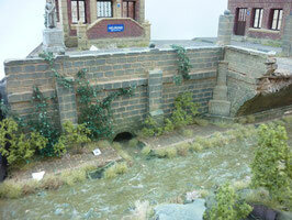 RT-DIORAMA 35215 DIORAMA-BASE: &quot;BROKEN BRIDGE&quot; 1/35