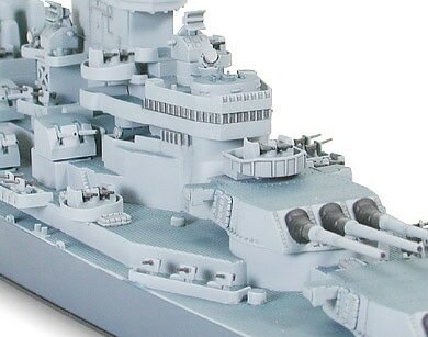 TAMIYA 31613 U.S. NAVY BATTLESHIP BB-63 MISSOURI 1/700