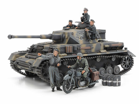 TAMIYA 25209 PANZERKAMPFWAGEN IV AUSF.G EARLY PRODUCTION &amp; MOTORCYCLE EASTERN FRON 1/35
