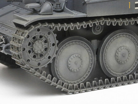 TAMIYA 35369 WWII GERMAN PANZERKAMPFWAGEN Ausf.E/F 38t. 1/35 