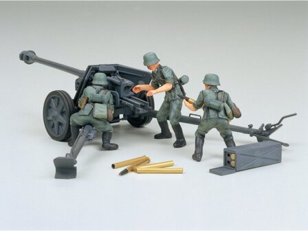 TAMIYA 35047 7.5CM ANTI-TANK GUN(PAK40L46) WITH 3 CREW 1/35 