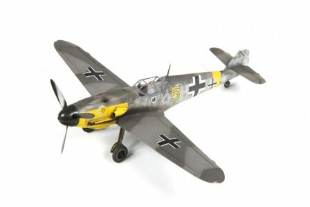 ZVEZDA 4802 GERMAN FIGHTER MESSERSCHMITT BF-109 F2 1/48