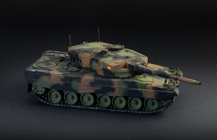 ITALERI 35106 LEOPARD 2A4 1/35
