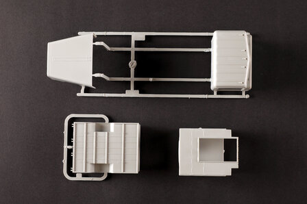 TRUMPETER 01084 M915 GUN TRUCK 1/35