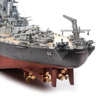 OCCRE 16002 WWII SHIP USS MISSOURI BB-63 1/200