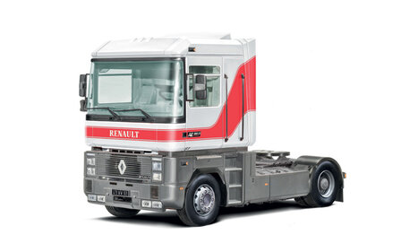 ITALERI 3969 RENAULT AE500 MAGNUM 1/24