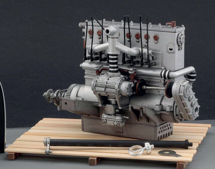 ITALERI 4713 BUGATTI TYPE 35B ROADSTER 1/12