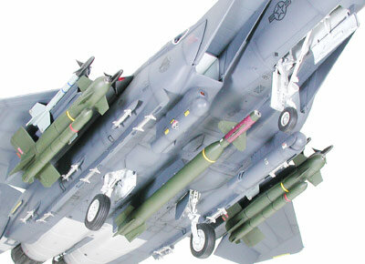 TAMIYA 60312 BOEING F-15E STRIKE EAGLE BUNKER BUSTER 1/32
