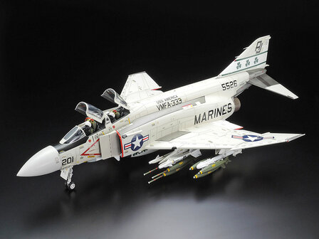 TAMIYA 60308 MCDONELL DOUGLAS F-4J PHANTOM II MARINES 1/32