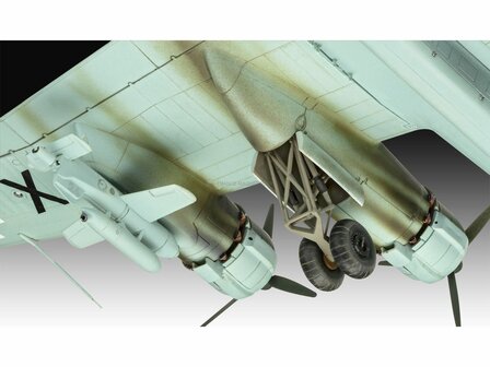 REVELL 03777 FOCKE-WULF FW 200 C-5/C-8 CONDOR 1/72