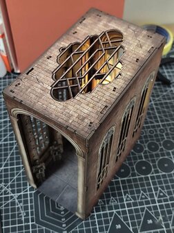REVELL-00531 GAME OF THRONES &quot;IRON THRONES&quot;(BN)