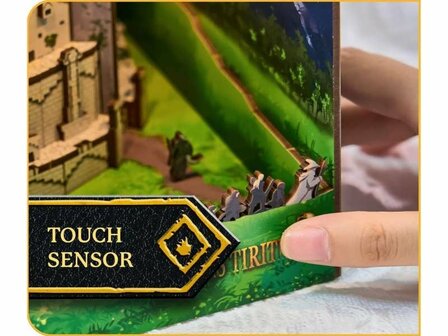 REVELL-00536 LORD OF THE RINGS &quot;MINAS TIRITH&quot;