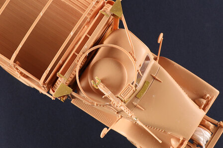 I LOVE KIT 63567 USA TRUCK CCKW-352 MACHINE GUN w. M2A1 105mm Howitzer 1/35