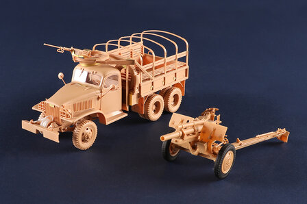I LOVE KIT 63567 USA TRUCK CCKW-352 MACHINE GUN w. M2A1 105mm Howitzer 1/35