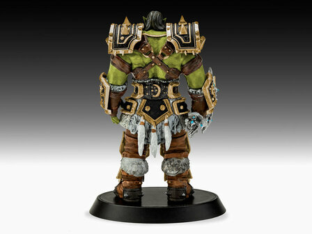 REVELL 03516 THRALL (WORLD OF WARCRAFT) 1/16