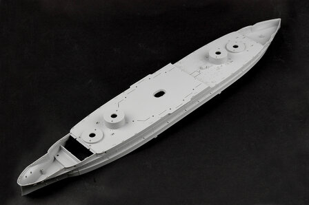 TRUMPETER 03701 USS ARIZONA BB-39 1941 1/200