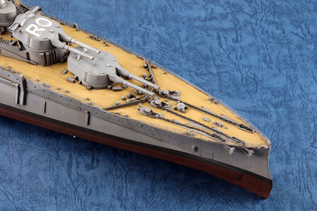 TRUMPETER 03578 HMS ROYAL OAK 1/350