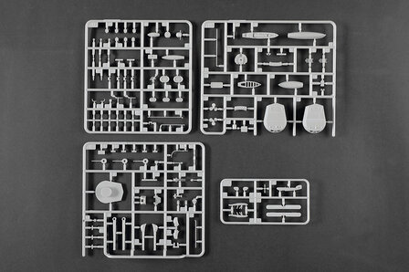 TRUMPETER 03578 HMS ROYAL OAK 1/350