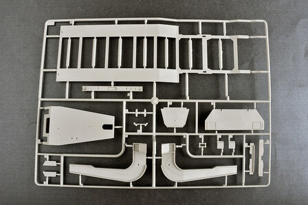 TRUMPETER 01089 MAZ-545 TRANSPORTER WITH CHMZAP-5247G SEMI-TRAILER 1/35