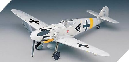 ACADEMY HOBBY MODEL KITS 12454 MESSERSCHMITT BF109G-14 1/72