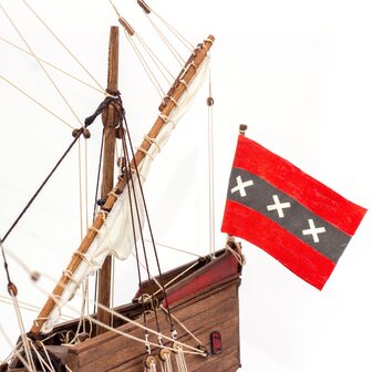 KOLDERSTOK SCHIP "WILLEM BARENTSZ" WALNOOT