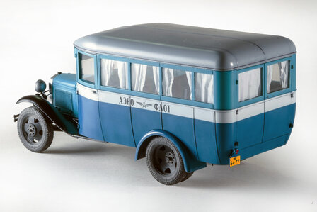 MINIART 38005 PASSENGER BUS GAZ-03-30 1/35