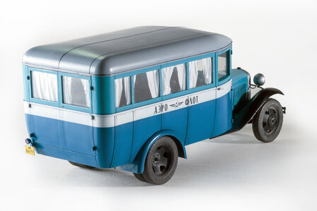 MINIART 38005 PASSENGER BUS GAZ-03-30 1/35