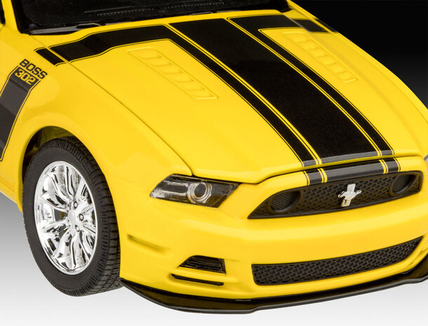 REVELL 07652 2013 FORD MUSTANG 1/25