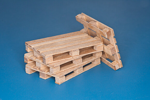 RB MODEL 35D30 HOUTEN PALLETS (VE 4) 1/35