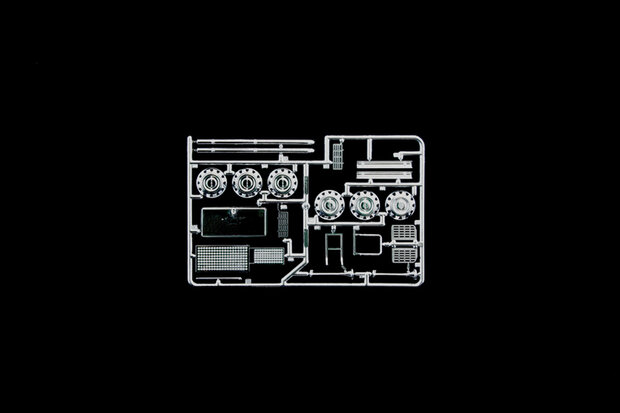 ITALERI 3946 MAN F8 19.321 4x2 1/24