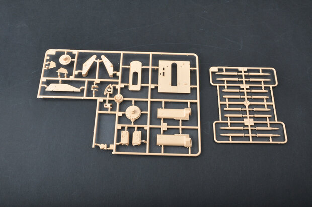 TRUMPETER 05550 GERMAN 8.8 CM PAK-43 WAFFENTRAGER 1/35