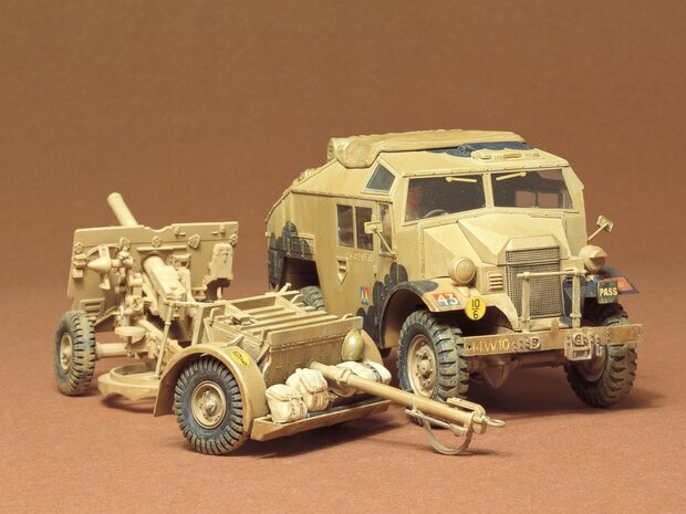 TAMIYA 35044 BRITISH 25PDR.FIELD GUN & QUAD GUN TRACTOR (CANADIAN FORD F.G.T.) 1/35