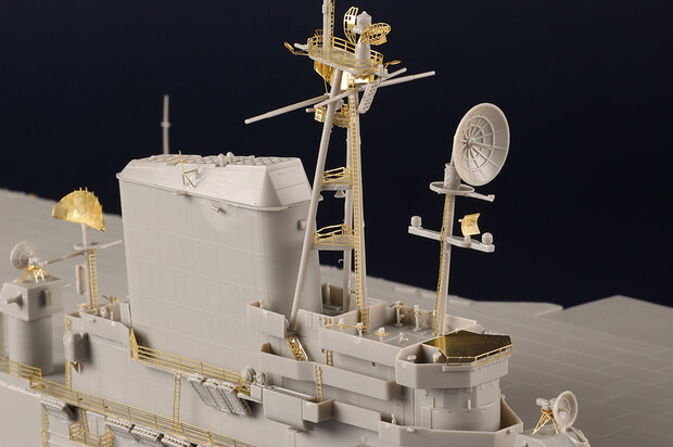 TRUMPETER 05634 USS MIDWAY CV-41 1/350 