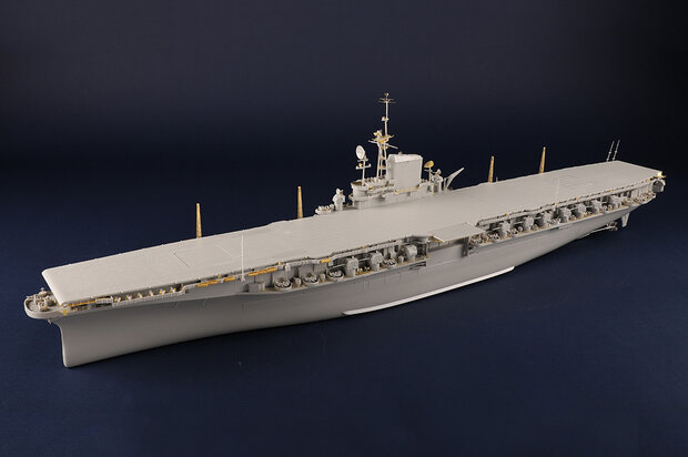 TRUMPETER 05634 USS MIDWAY CV-41 1/350 