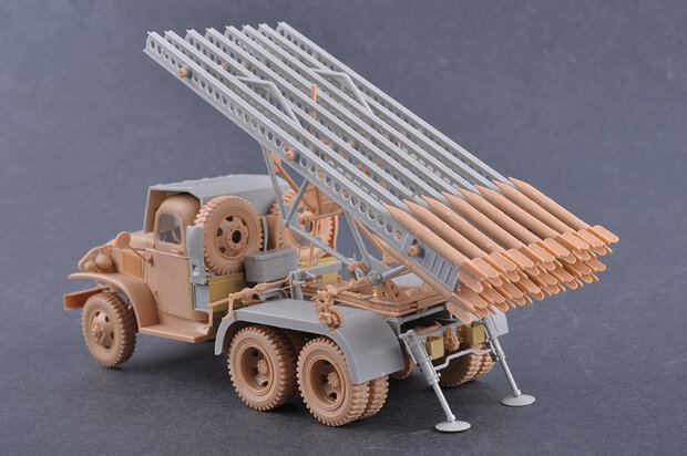 HOBBYBOSS 84572 GAZ-AAA WITH BM13/16 KATYUSHA 1/35