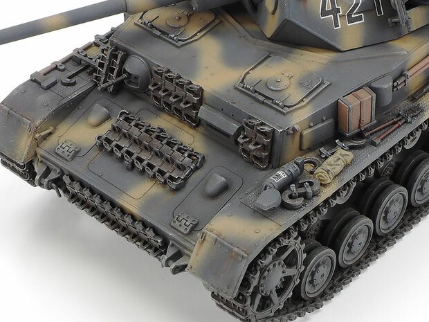 TAMIYA 25209 PANZERKAMPFWAGEN IV AUSF.G EARLY PRODUCTION & MOTORCYCLE EASTERN FRON 1/35