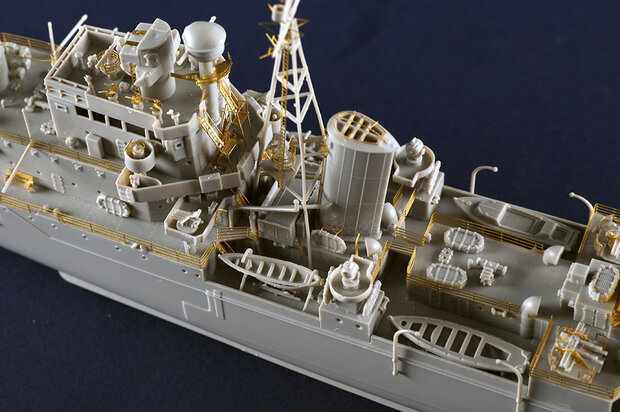 TRUMPETER 05366 HMS NAIAD 1/350