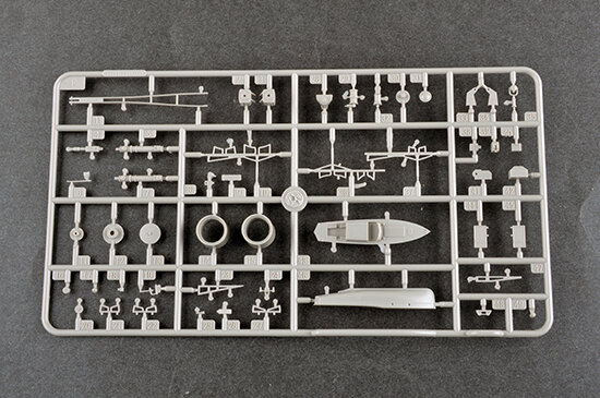 TRUMPETER 03714 GERMAN GNEISENAU BATTLESHIP 1/200 